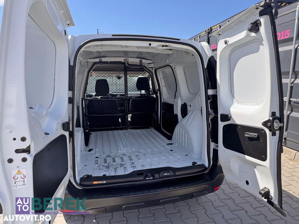 Renault Express Van - 19