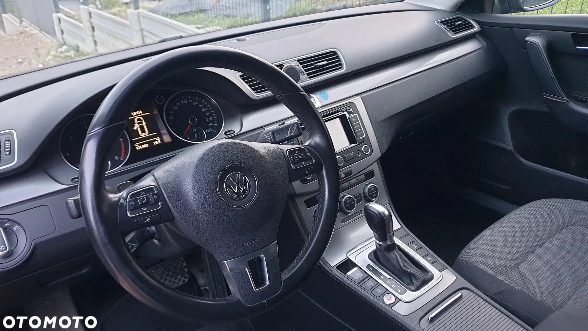 Volkswagen Passat 2.0 TDI Comfortline DSG - 25