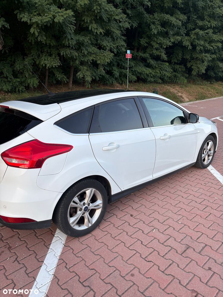 Ford Focus 1.5 EcoBoost SYNC Edition ASS - 4