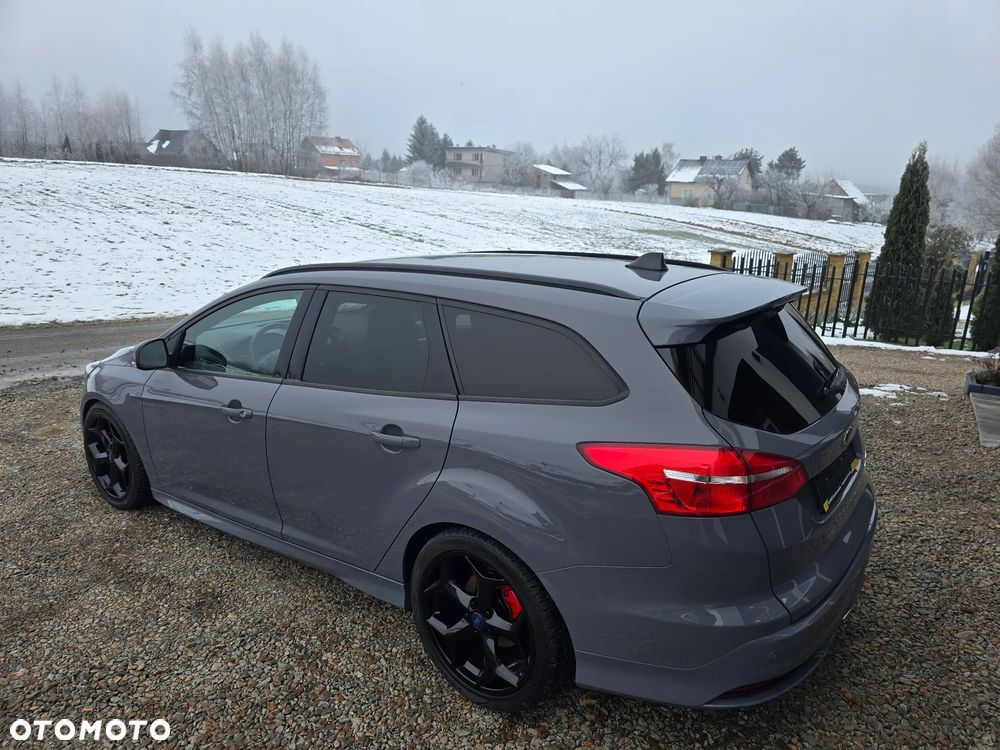 Ford Focus 2.0 EcoBoost ST - 7