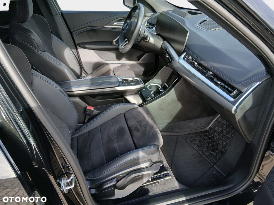 BMW X1 sDrive20i mHEV sport - 24