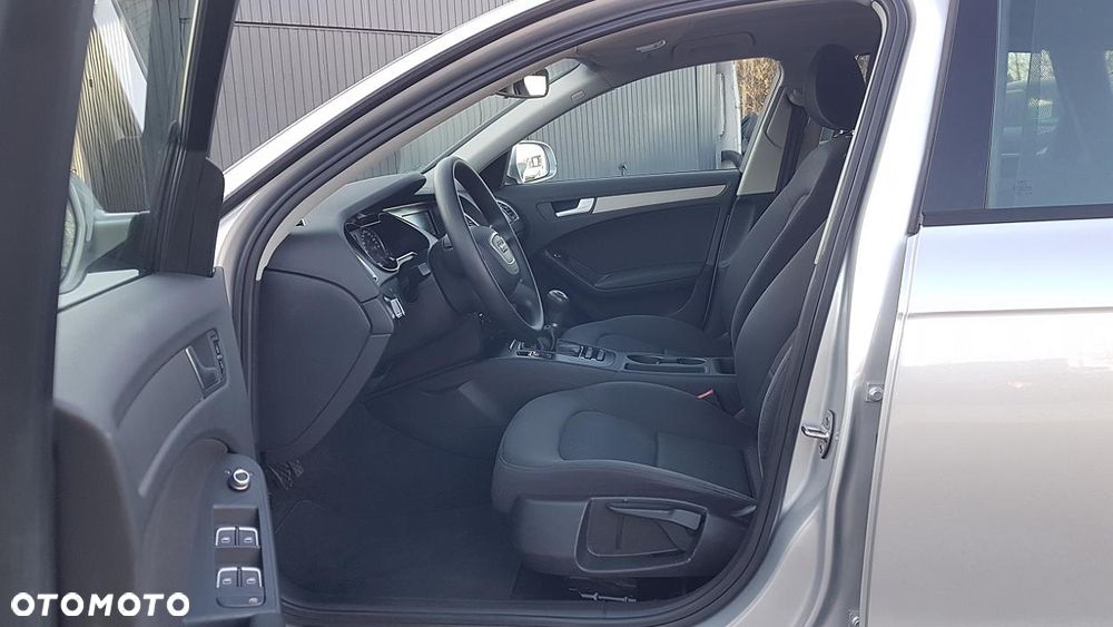 Audi A4 Avant 1.8 TFSI Attraction - 23