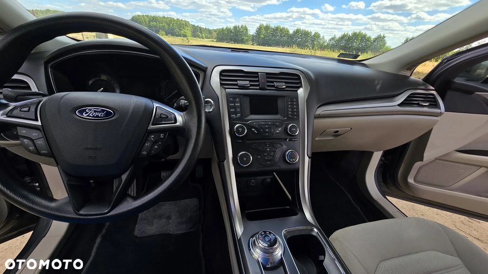 Ford Fusion - 9