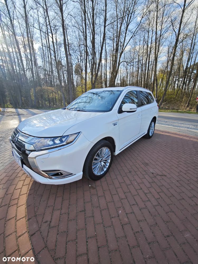 Mitsubishi Outlander Instyle - 2