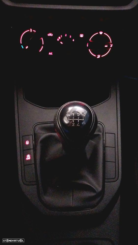 SEAT Ibiza 1.0 Reference - 15