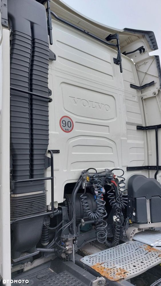 VOLVO FH5 KABINA KOMPLETNA GLOBETROTTER - NOWY MODEL ! - 3