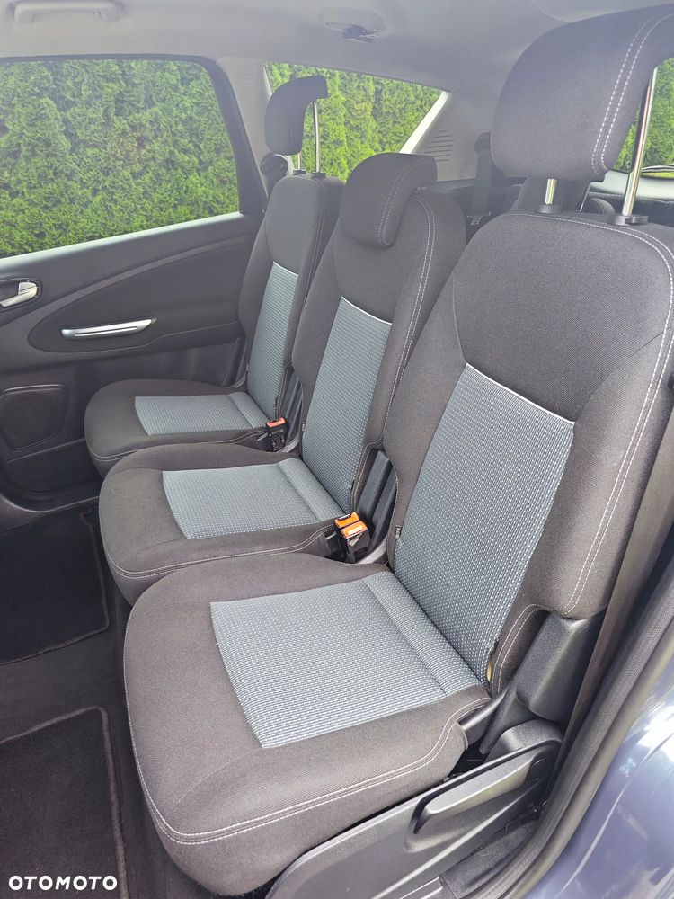 Ford S-Max 2.0 TDCi Ambiente - 17