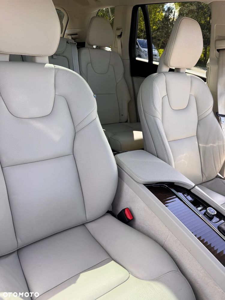 Volvo XC 90 T6 AWD Momentum 7os - 17