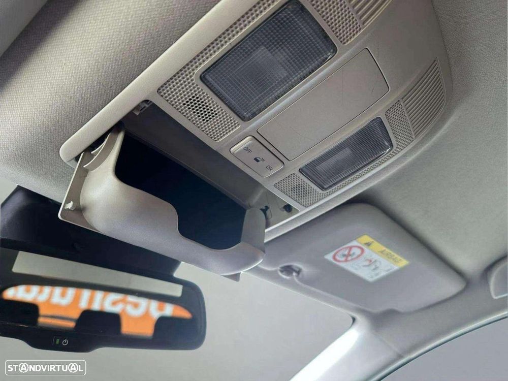 Mazda 3 1.5 Sky-D Excellence Navi - 15