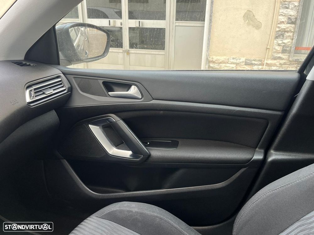 Peugeot 308 SW 1.6 BlueHDi Style - 47
