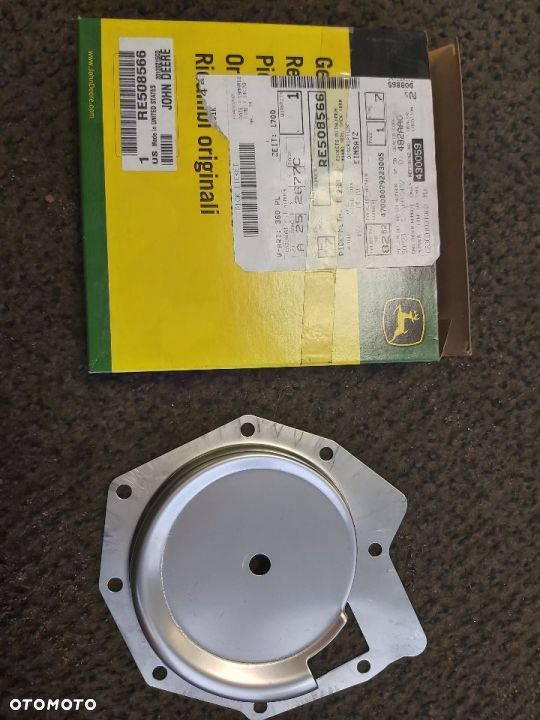 Obudowa pompy wody John Deere RE508566 oryginał - 1