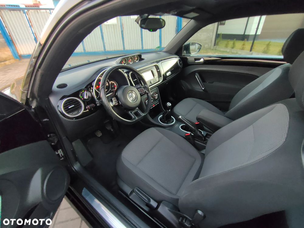 Volkswagen Beetle The 1.6 TDI DPF Blue Motion Technologie Design - 15