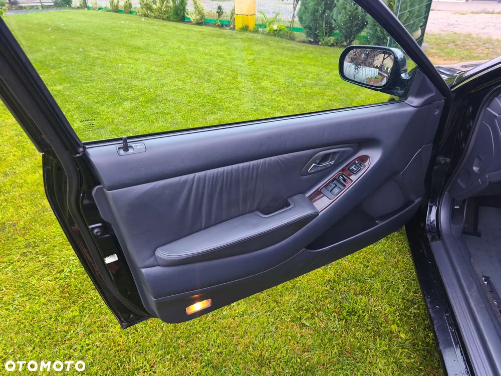 Honda Accord 3.0i ES - 18