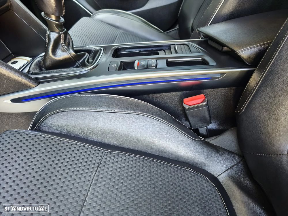 Renault Mégane 1.5 dCi Bose Edition - 12
