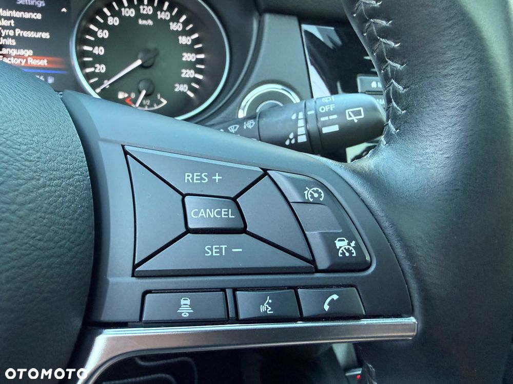 Nissan Qashqai - 30