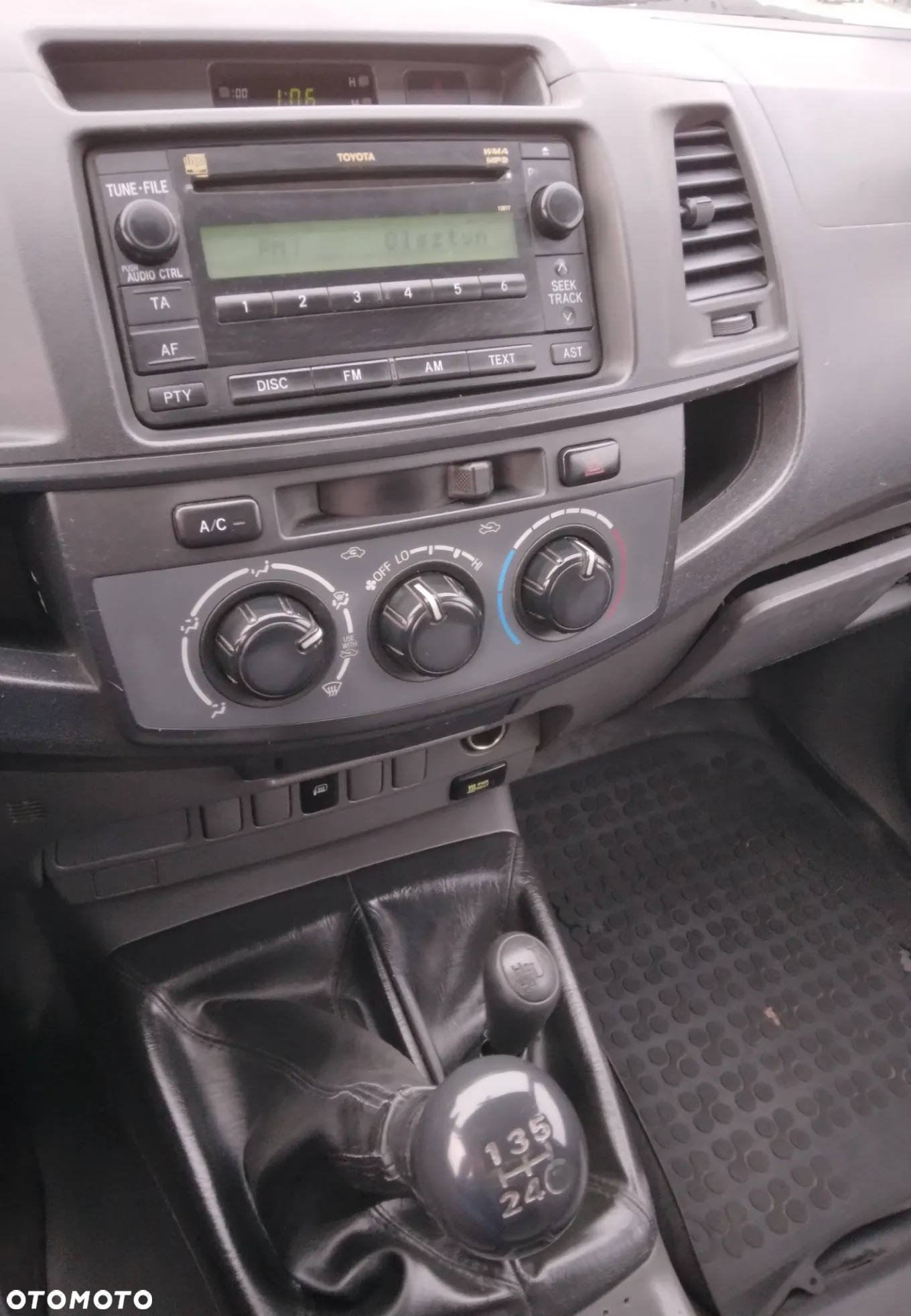 Toyota Hilux 2.5 D-4D DL 2os - 9
