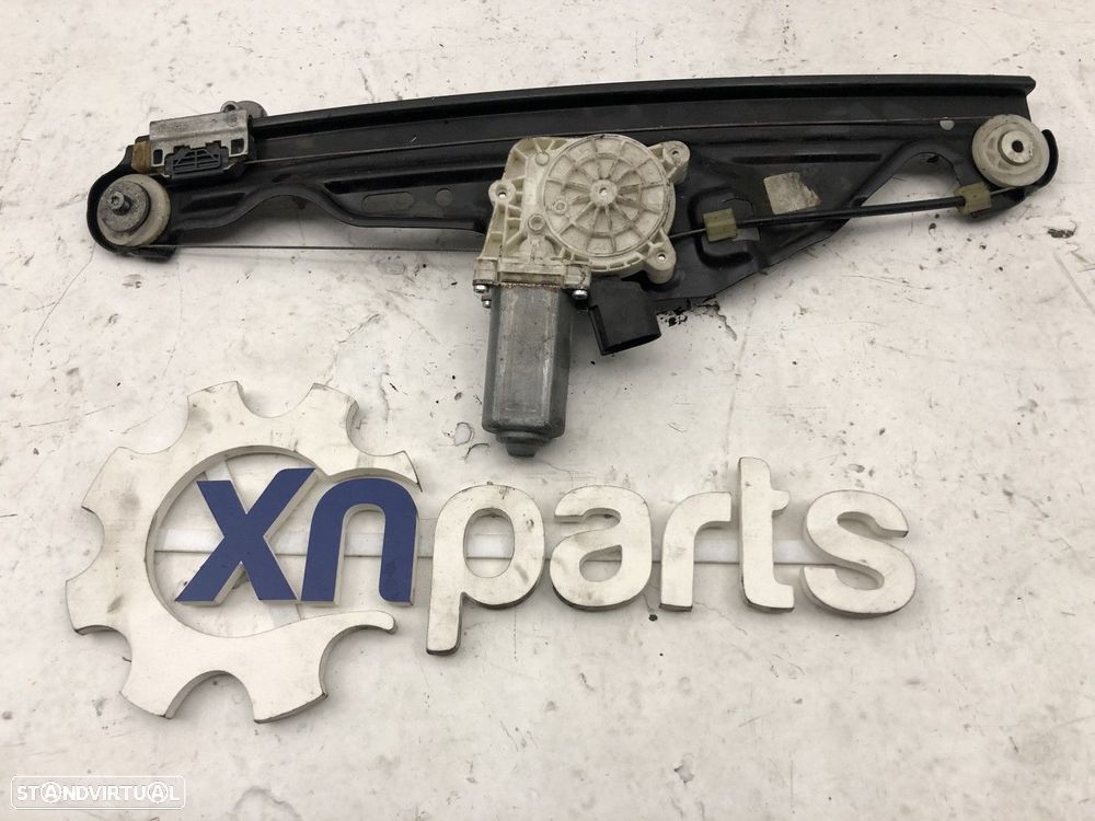 Elevador Trás Dto BMW 5 (E60) 520 d | 04.06 - 12.09 Usado REF. 7184744 S - 2