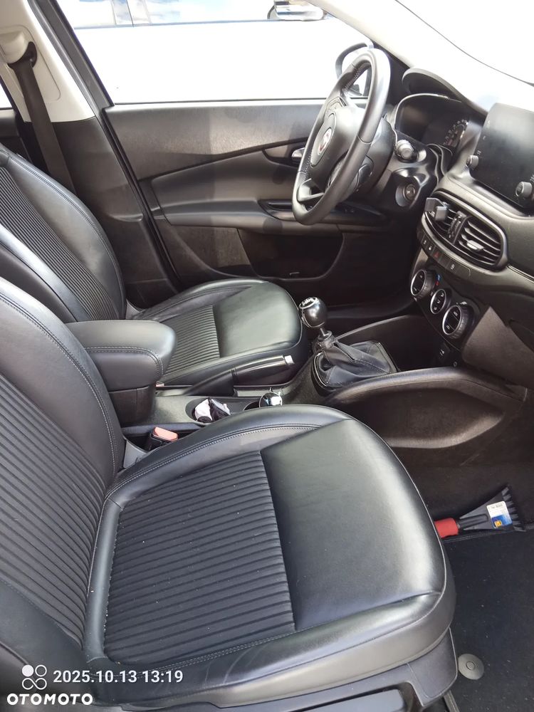 Fiat Tipo 1.4 T-Jet 16v S-Design - 7