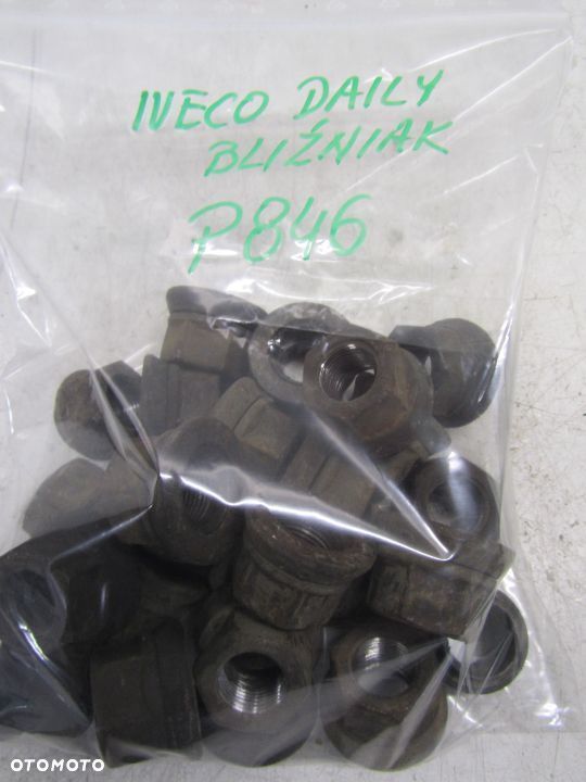 iveco daily 2.3 hpi 10r eu bliz. nakrętka koła - 6