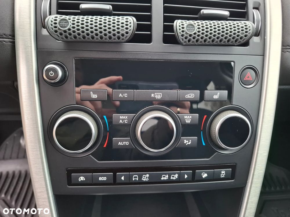 Land Rover Discovery Sport - 26