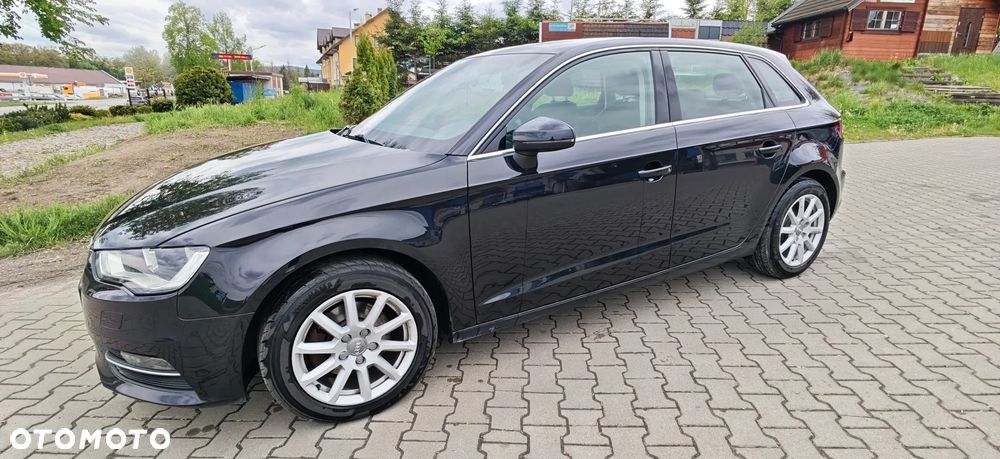 Audi A3 Sportback 1.6 TDI Ambiente - 4