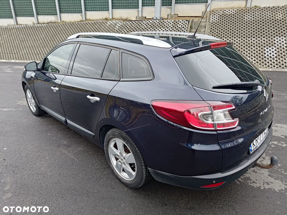 Renault Megane TCe 130 Bose Edition - 16