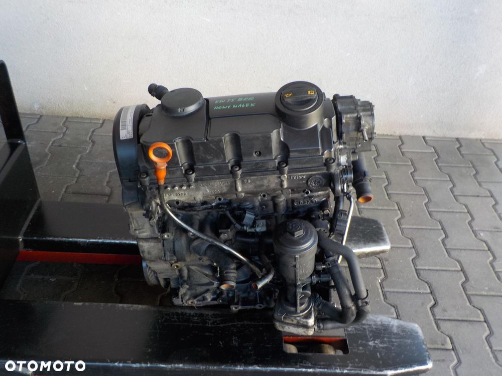 VW T5 1.9 TDI SILNIK BRR BRS  WTRYSKI SPRAWDZONY - 1