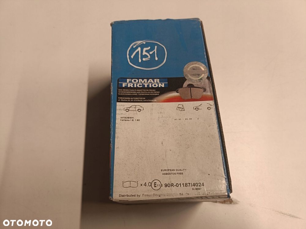 Mitsubishi Carisma I PRZEDNIE KLOCKI HAMULCOWE przód 637981 - 1