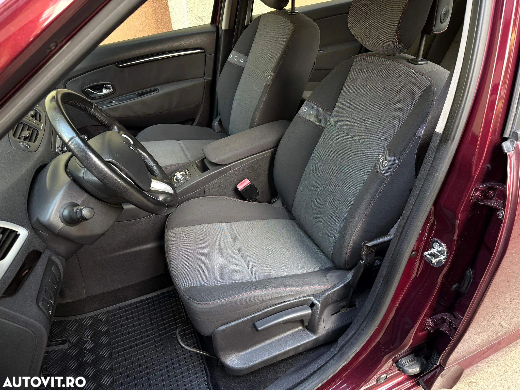 Renault Scenic - 6