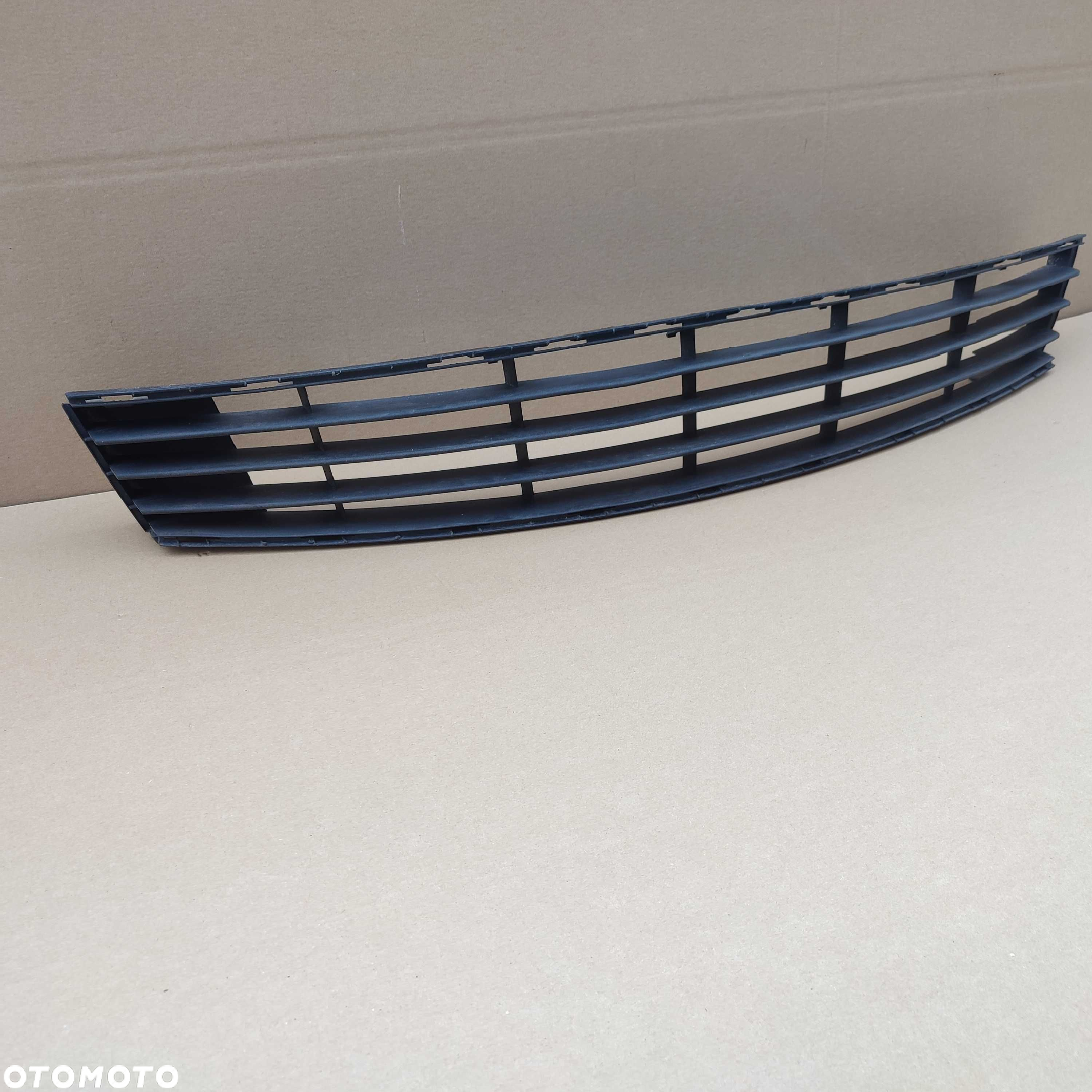 Renault Clio III 05-09 kratka zderzaka przód grill idealna oryginał - 2