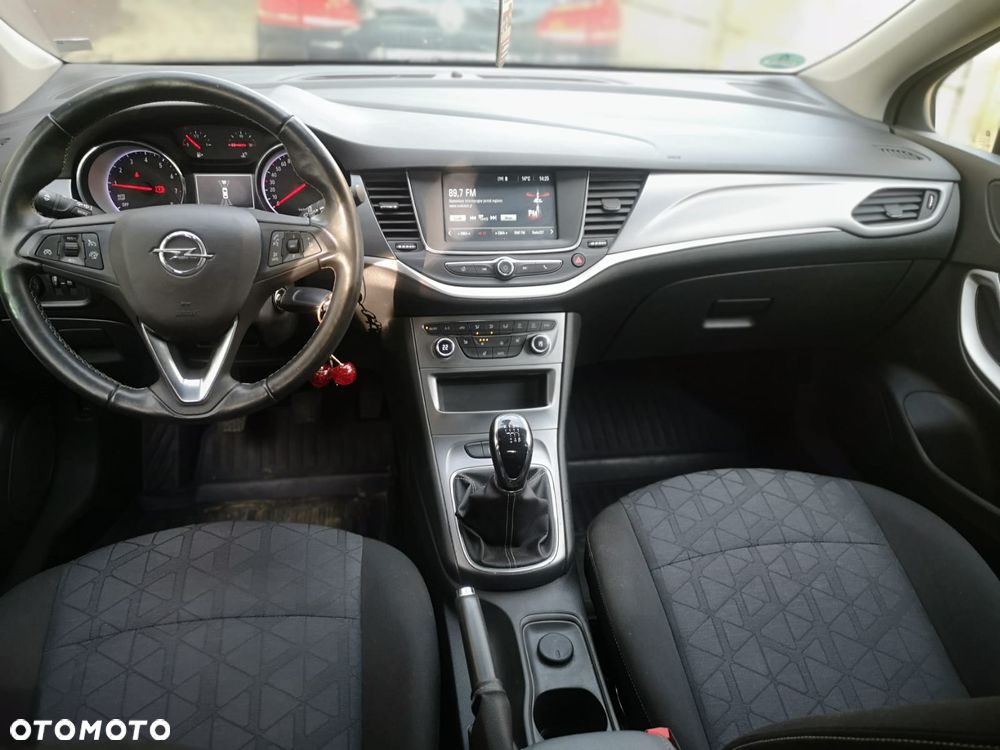 Opel Astra 1.4 T 120 Lat - 34