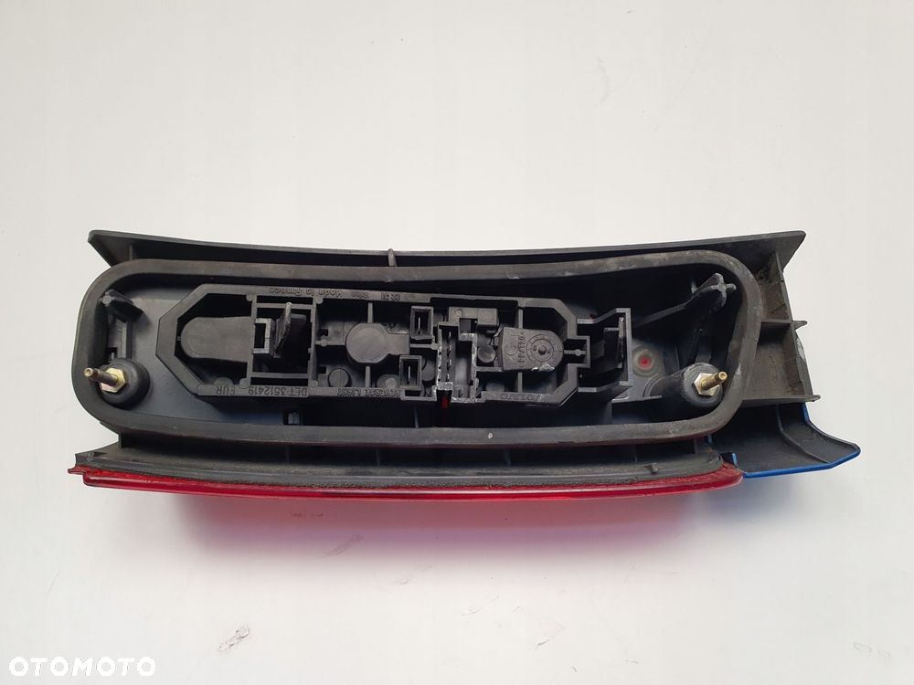 LAMPA PRAWA Volvo V70 I XC70 96-06r TYLNA prawy tył pasażera Dolna - 5