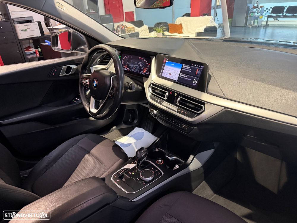 BMW 118 d Aut. Sport Line - 10