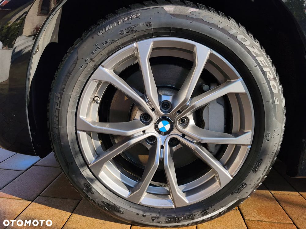 BMW Seria 3 330e Sport Line - 7