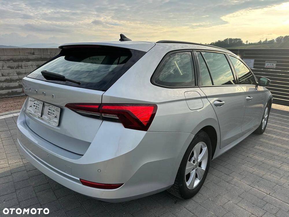 Skoda Octavia 2.0 TDI Ambition DSG - 6