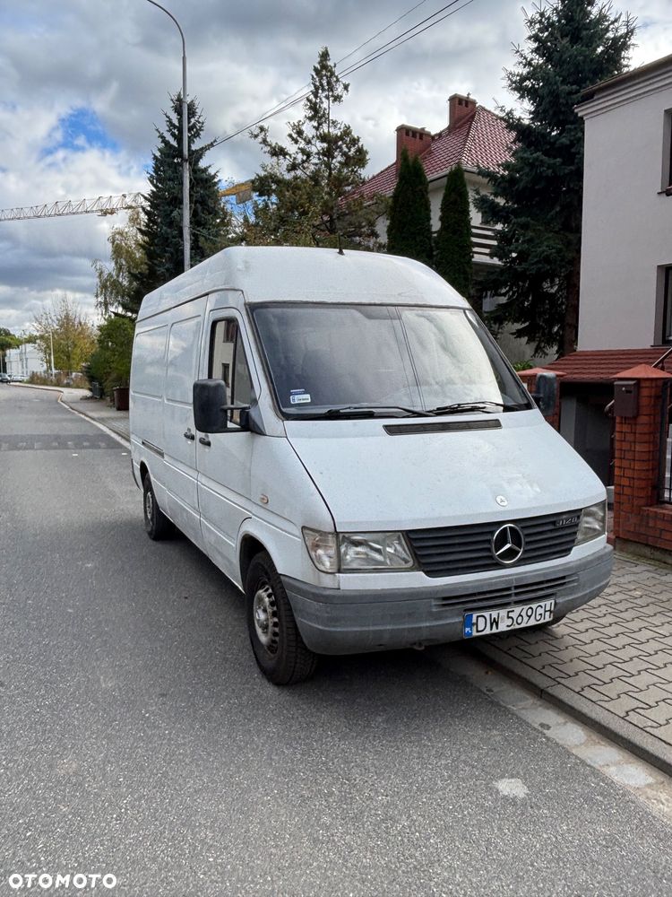 Mercedes-Benz Sprinter 1998 photo 2