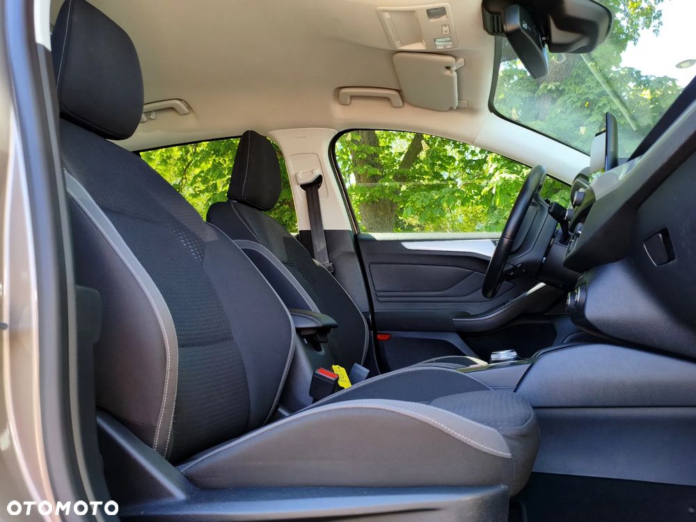 Ford Focus 1.5 EcoBlue Start-Stopp-System TITANIUM X - 6