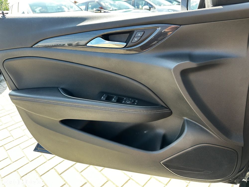 Opel Insignia - 20