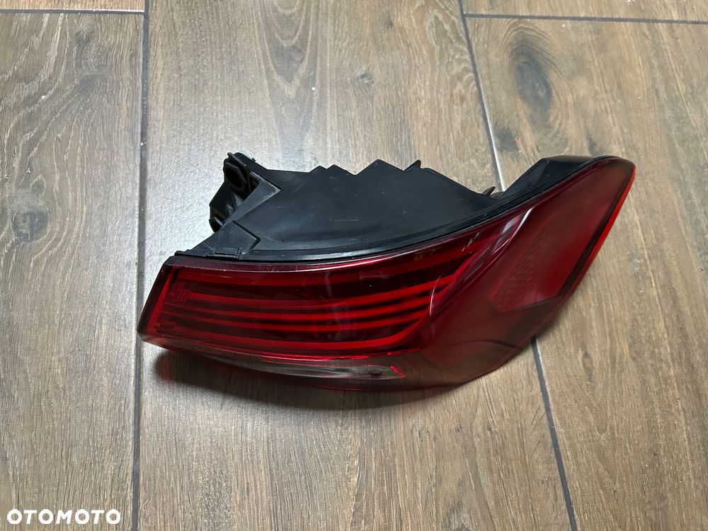 AUDI A3 8Y LAMPA TYŁ PRAWA LED 8Y0945070 IGLA ORG - 2