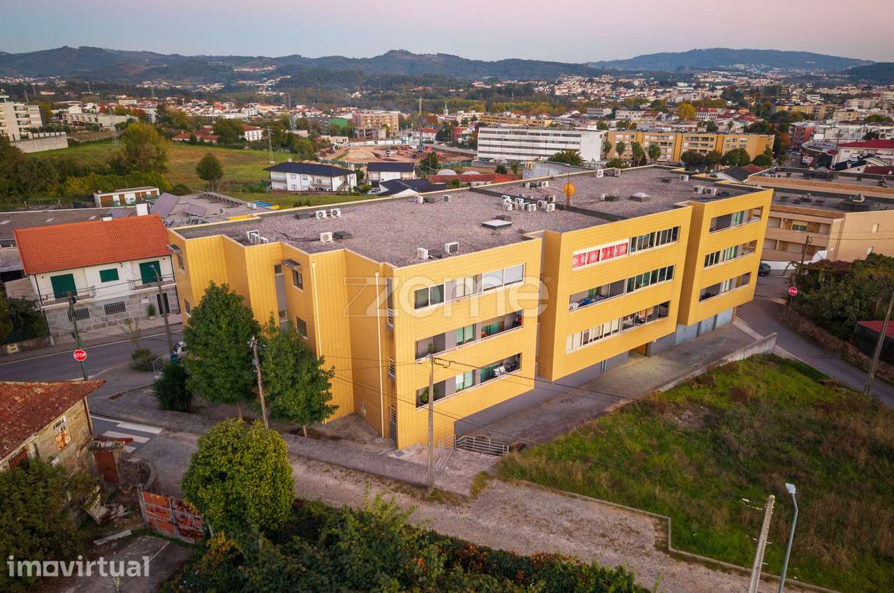 Apartamento T2 em Caldelas - Grande imagem: 2/36