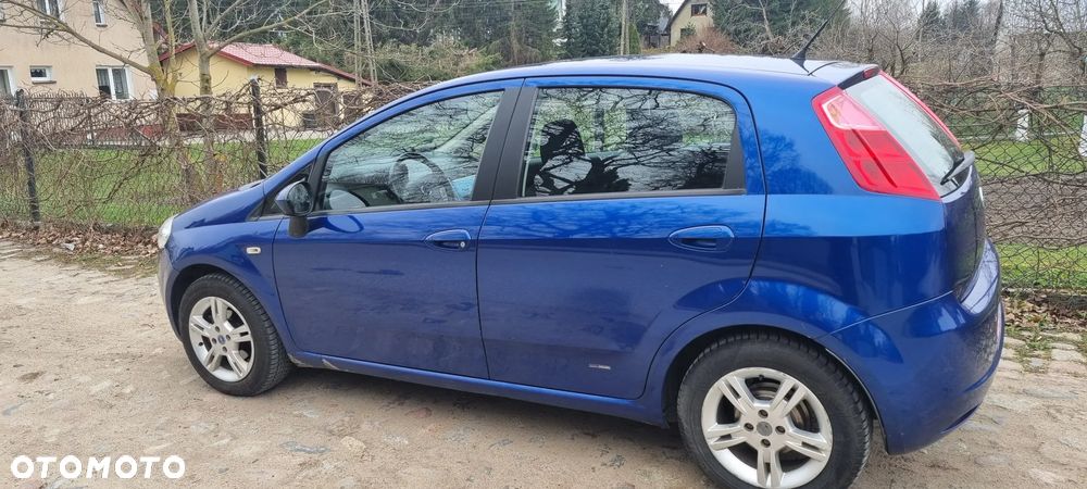 Fiat Grande Punto - 9