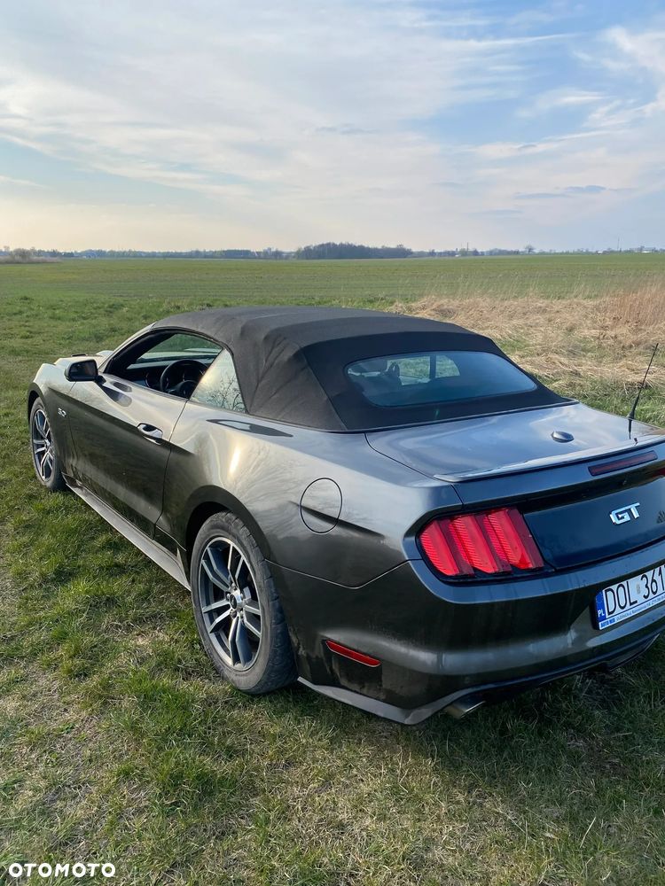 Ford Mustang 5.0 V8 GT - 6