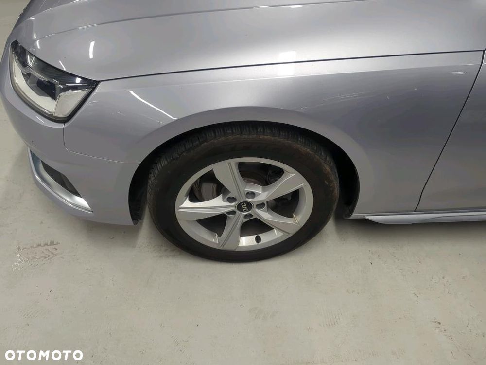 Audi A4 Limousine 35 TFSI mHEV Advanced S tronic - 5