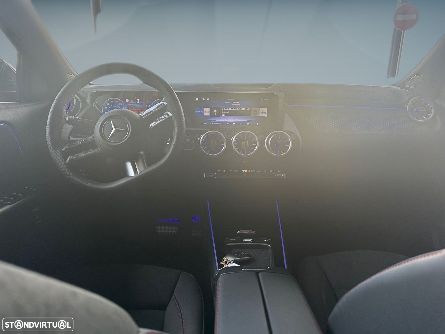Mercedes-Benz EQA 250 AMG Line - 12