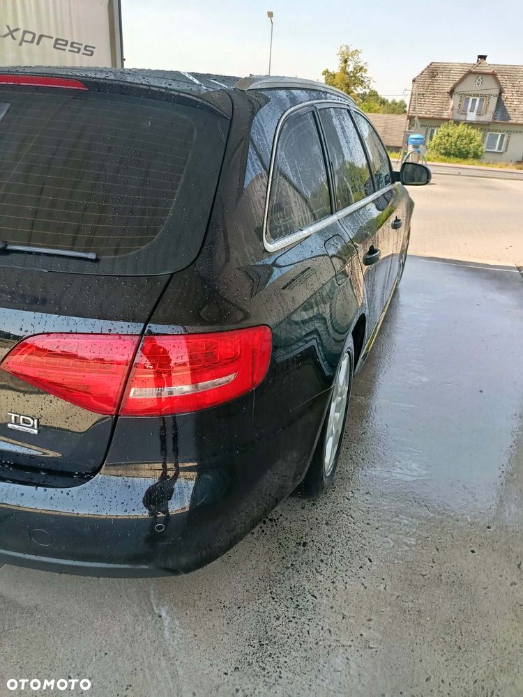 Audi A4 Avant 2.0 TDI Quattro - 16