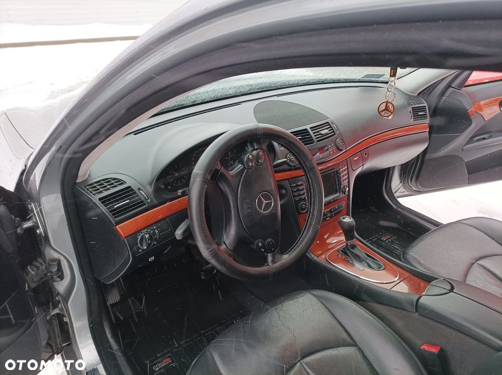 Mercedes-Benz Klasa E - 9