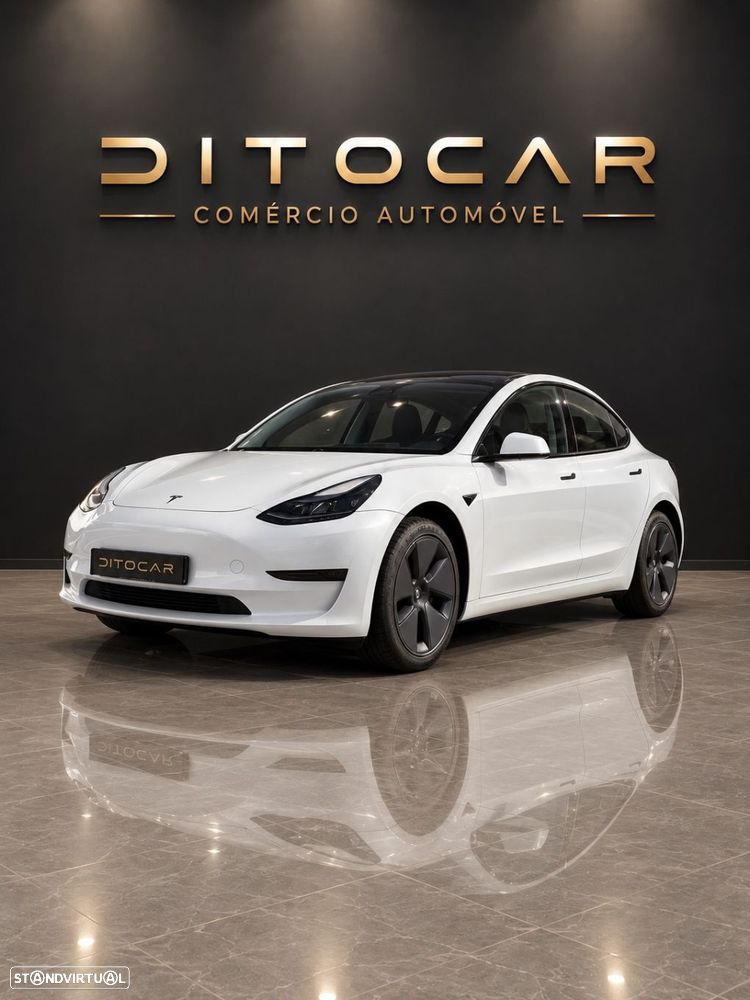 Tesla Model 3 2023 photo 2