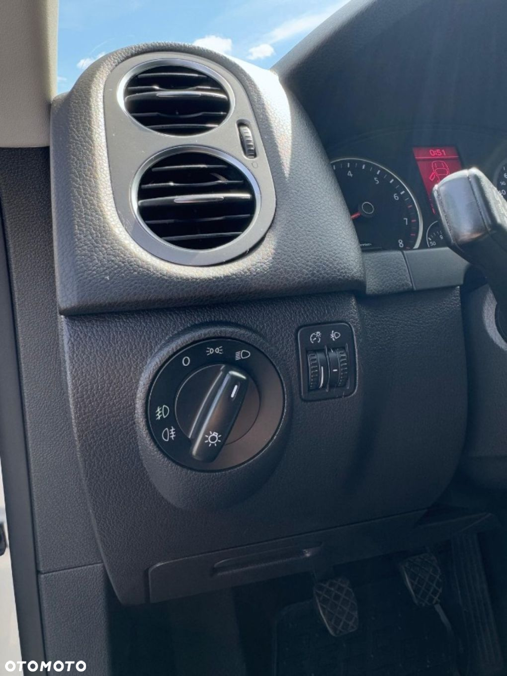 Volkswagen Tiguan - 28