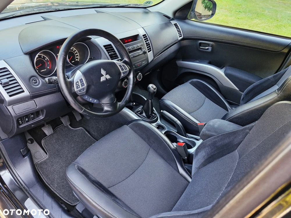 Mitsubishi Outlander 2.0 2WD Invite - 6