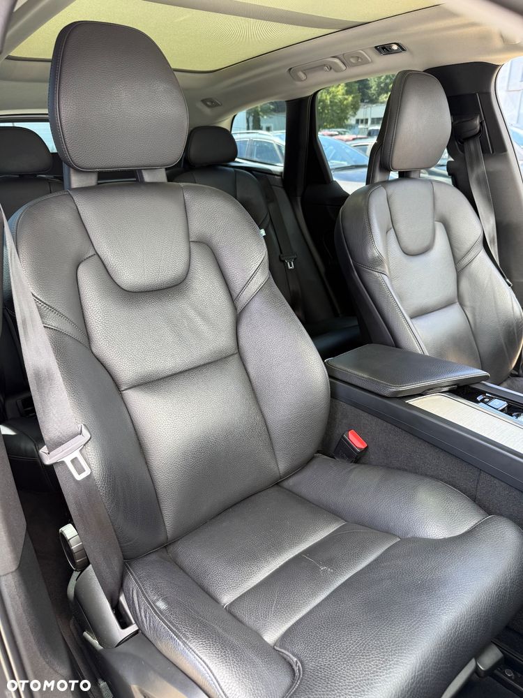 Volvo XC 60 D5 AWD Inscription - 28